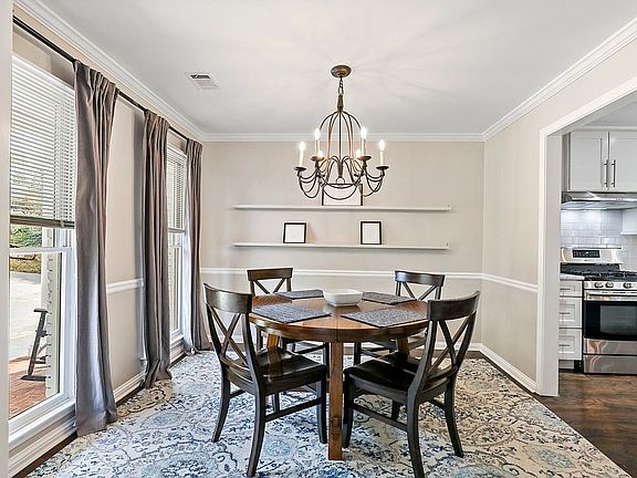 4th image of 3645 Edenbourgh Pl