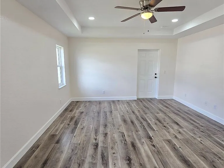 120 Clinton Ave — Photo 16