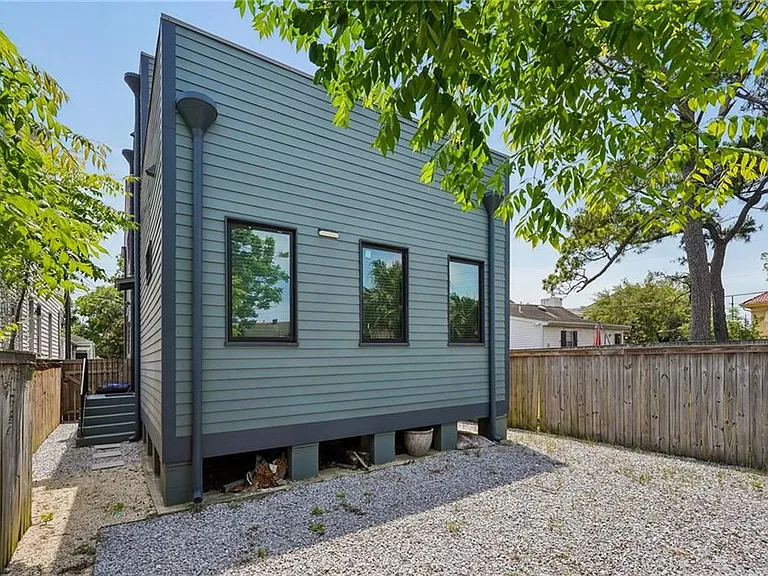 3611 Marais St — Photo 19