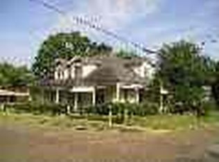 202 S Fulton St, Marshall, TX 75670