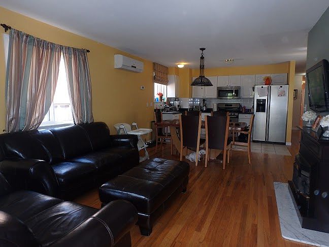 1st image of 2119 49th St #1