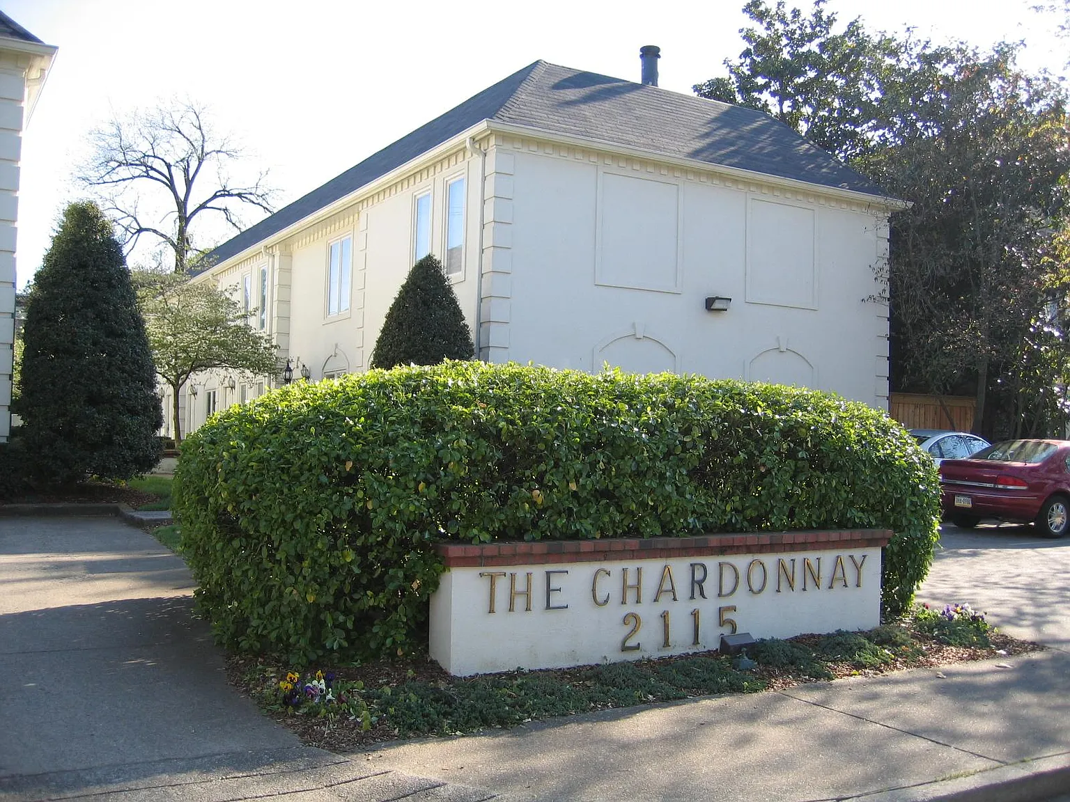 2 bed, 2.5 bath, 1008 sqft, $2,250 — Photo 2