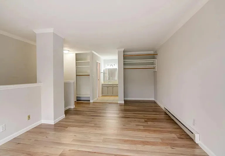 355 Half Moon Ln #2 — Photo 12