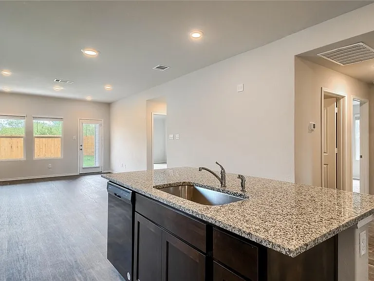 745 Adler Way — Photo 8