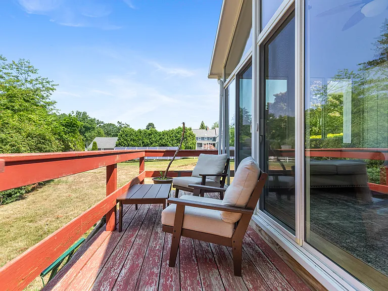 355 Pearse Rd — Photo 52