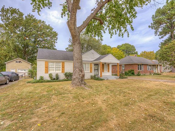 3rd image of 1363 Colonial Rd