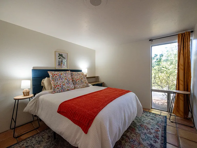 5701 N Glenn St #5 — Photo 6