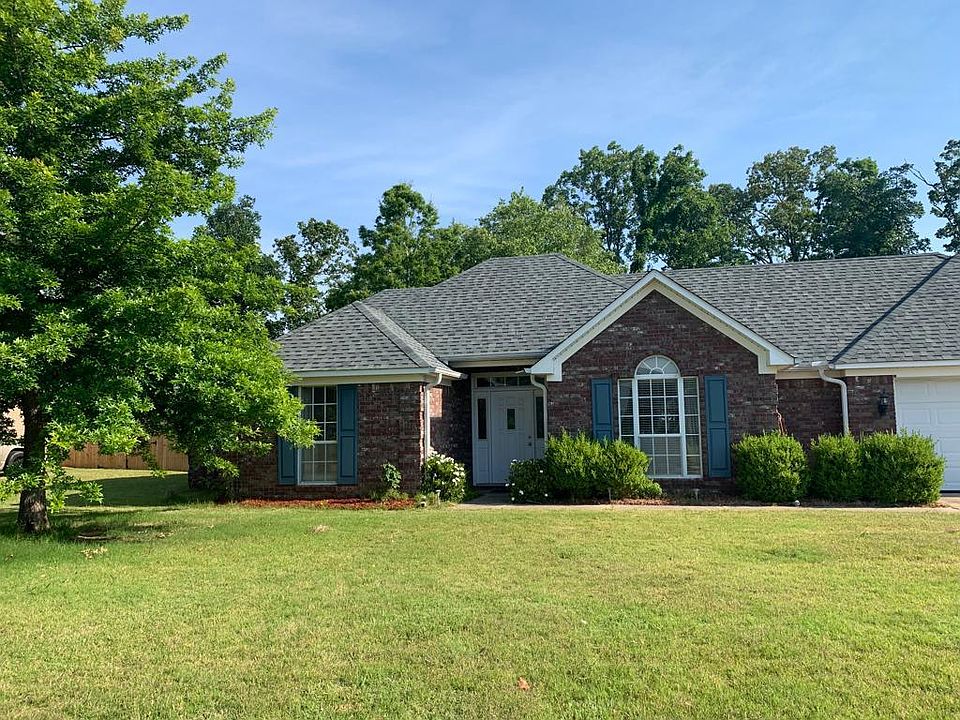 1st image of 127 Garden Terrace Dr