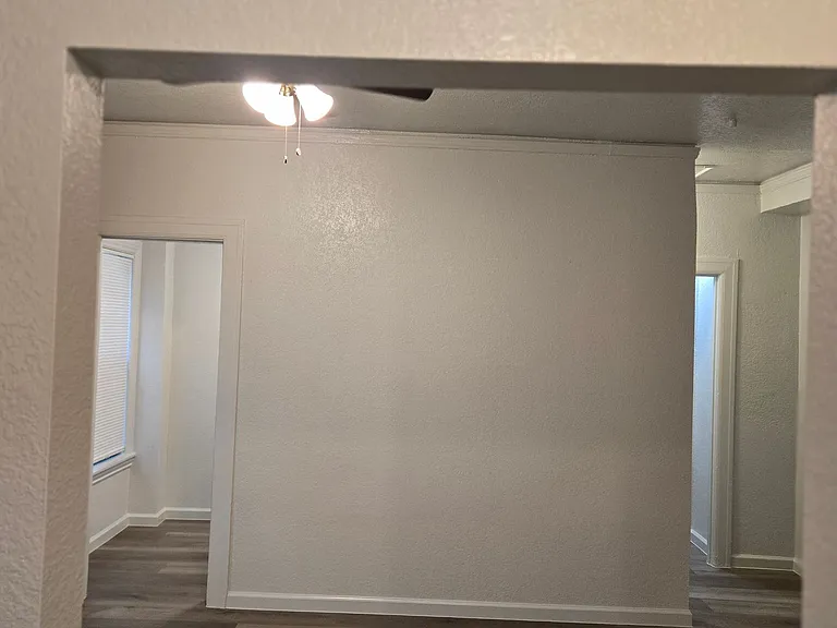 The Blackstone Apartments — Photo 10