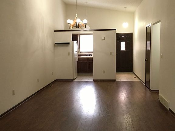 5th image of 3005 Anchor Way APT 4