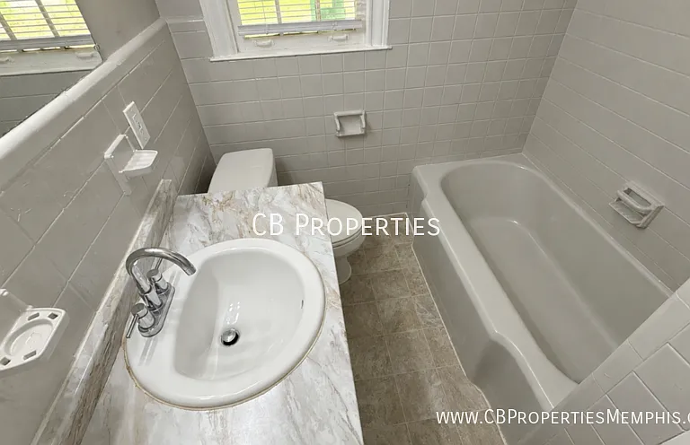 895 Mosby Rd — Photo 9