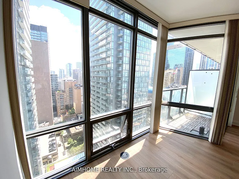 832 Bay St #2007 — Photo 21