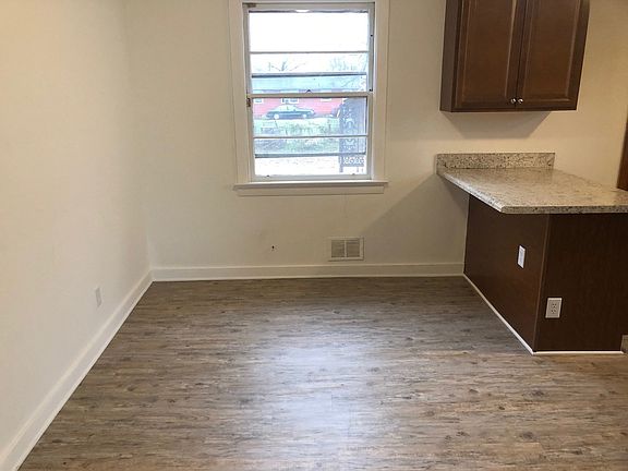 4th image of 1809 Lakeview Ave