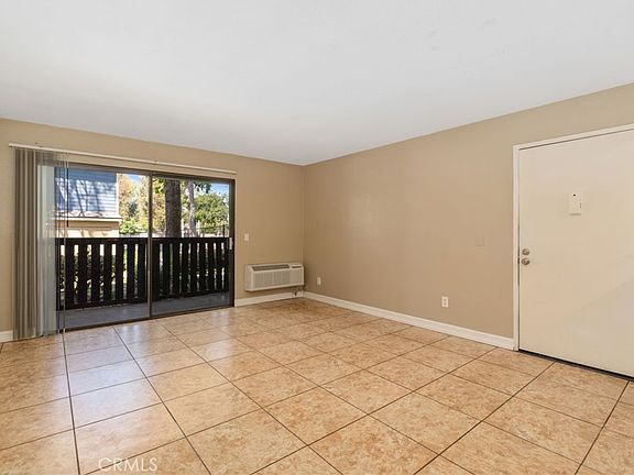 3rd image of 3535 Banbury Dr APT 119