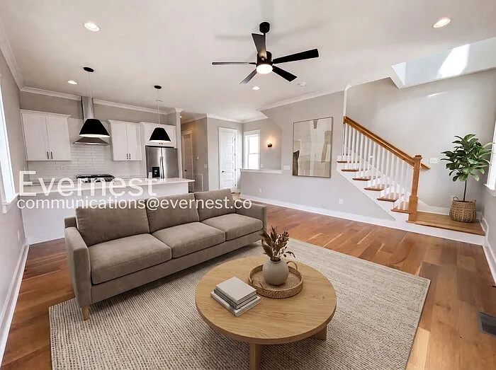 4 bed, 4.5 bath, 2203 sqft, $3,295 — Photo 4