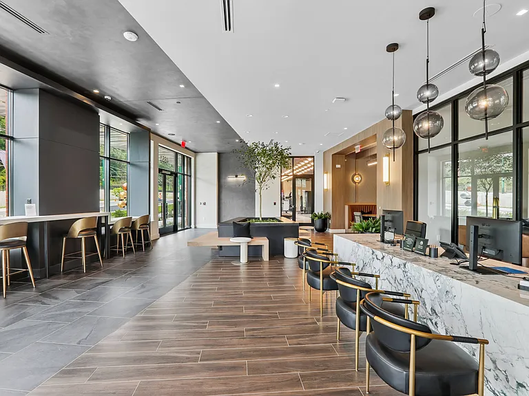 Alta New Carrollton — Photo 17