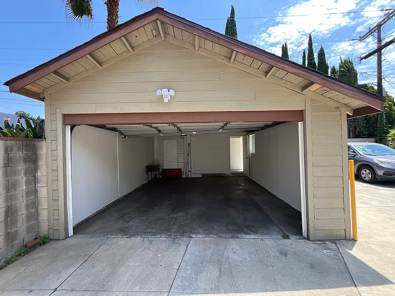606 N Marguerita Ave — Photo 18