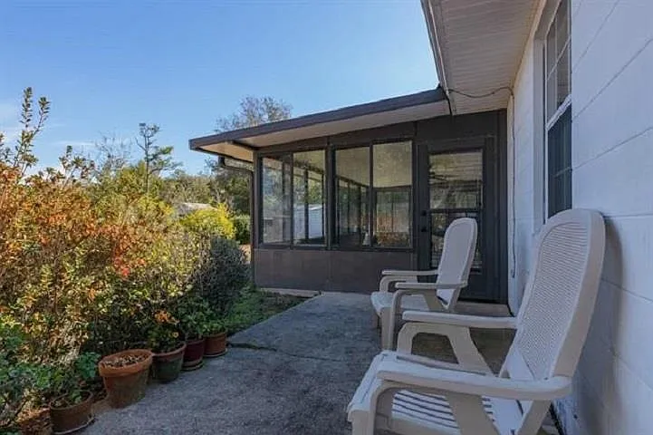 901 Mariana Pl — Photo 6