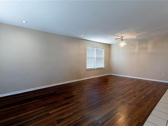 3rd image of 2029 N Village Green St