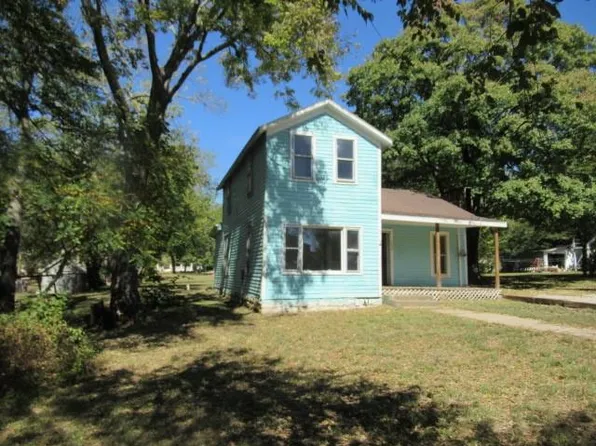 526 Spruce St, Mound City, KS 66056