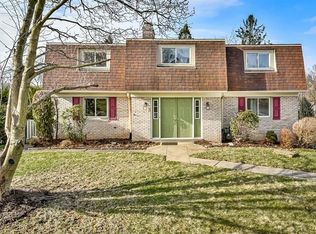 1375 Parkview Dr, Allison Park, PA 15101
