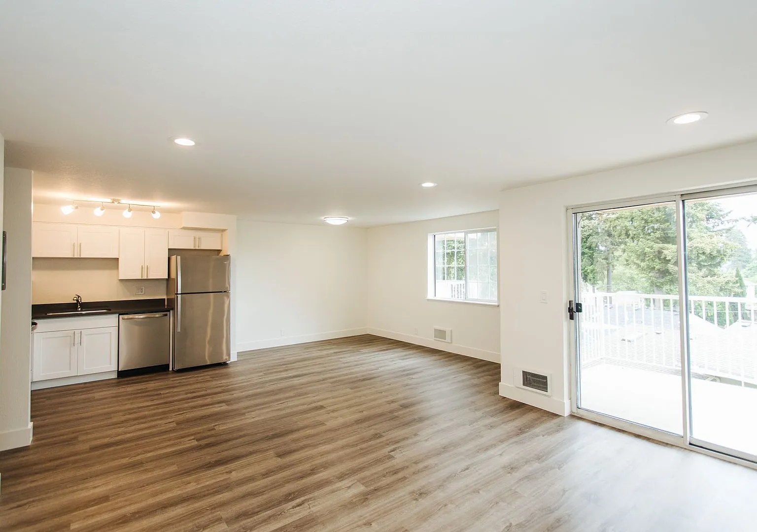Pinehurst Place — Photo 3