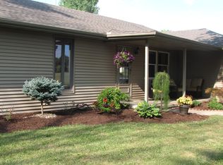 20327 Schick Rd, Defiance, OH 43512