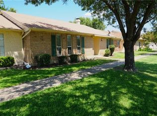 10 E Mountain Creek Dr, Grand Prairie, TX 75052