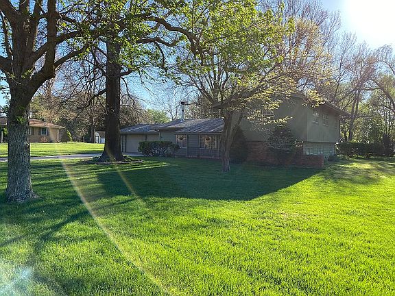5th image of 9 Hillcrest Dr
