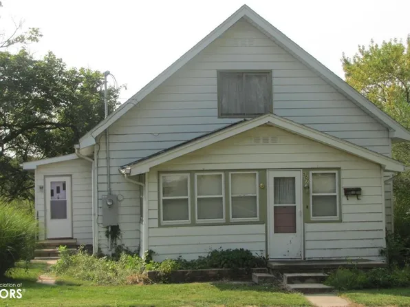 507 N Hayes St, Mount Ayr, IA 50854