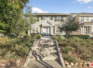 416 S Van Ness Ave, Los Angeles, CA 90020