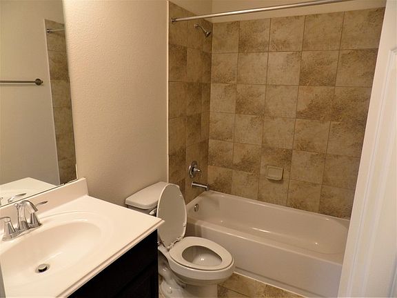5th image of 2111 Denridge Dr