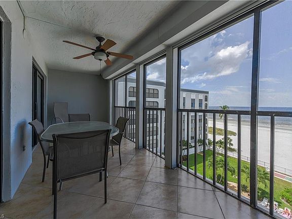 5th image of 392 Estero Blvd APT 507