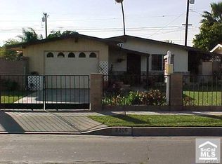 2206 S Rene Dr, Santa Ana, CA 92704