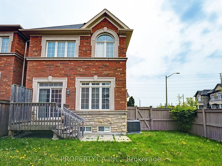 41 Spruce Pine Cres — Photo 28