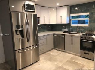 465 NE 131st St #2, Miami, FL 33161