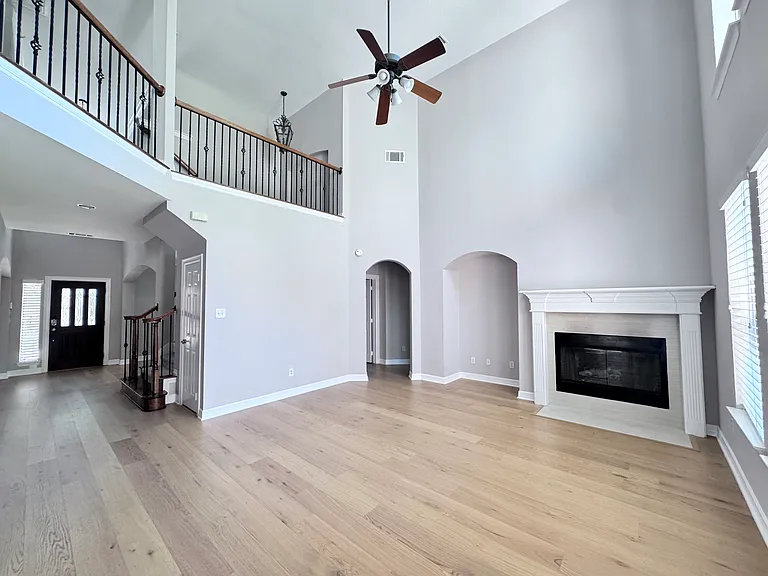 6504 Diamond Dr — Photo 4