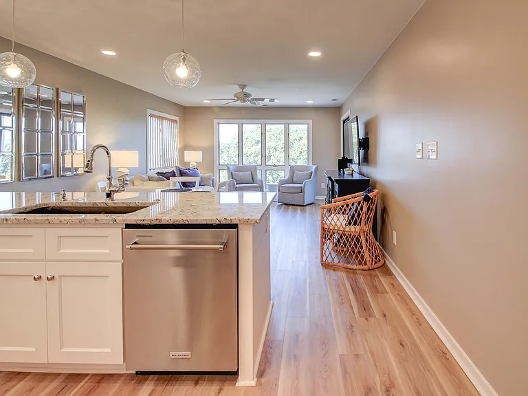 590 Marina Dr #1-D22 — Photo 44
