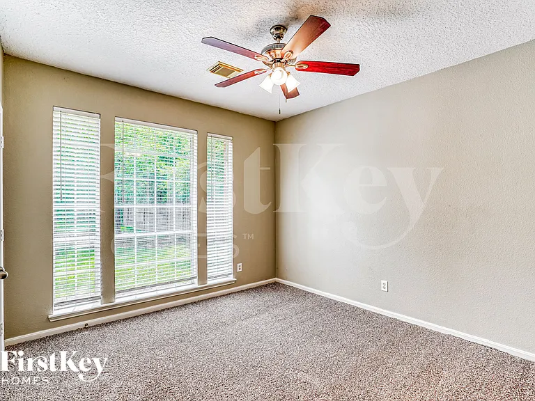 4022 N Dawn Cypress Ct — Photo 16