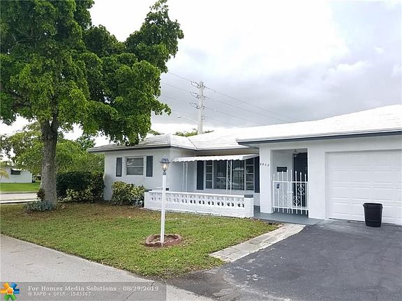4th image of 6907 NW 76th Ct