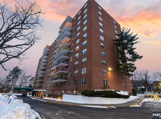 301 Beech St APT 2B, Hackensack, NJ 07601