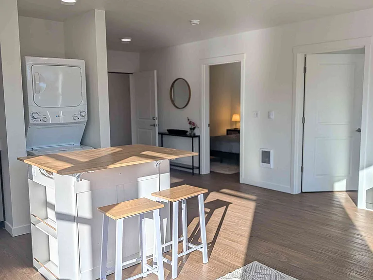 NW 99 Apartments — Photo 16