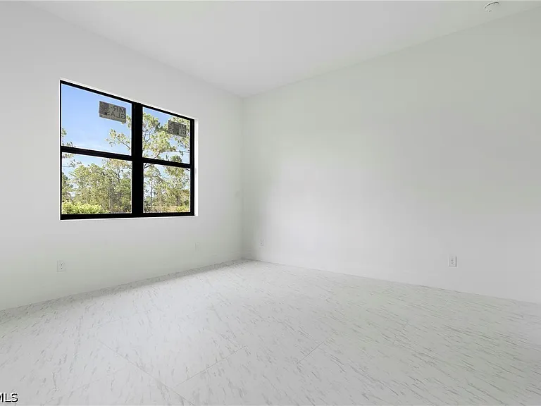 3175 Sunshine Blvd — Photo 18