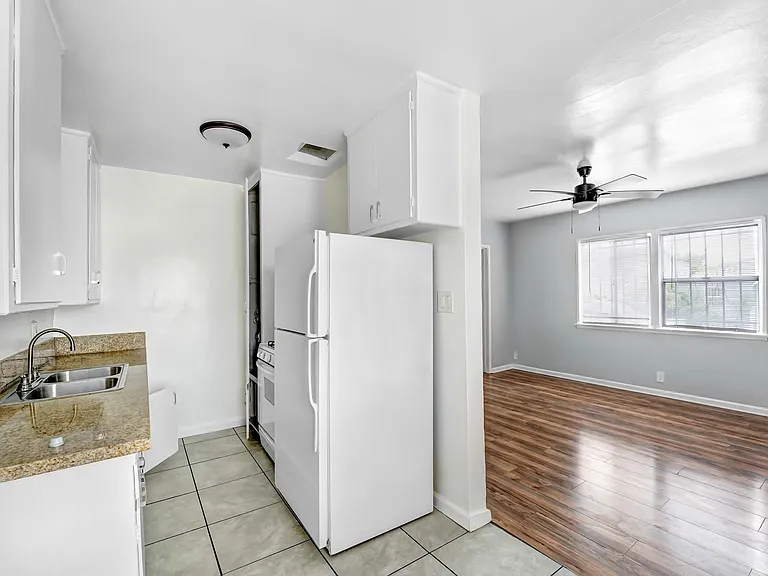 11720 S Budlong Ave #1 — Photo 4