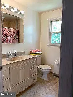 415 Monmouth Dr — Photo 17