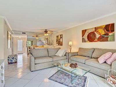 22 Abbey Ln APT 106, Delray Beach, FL, 33446