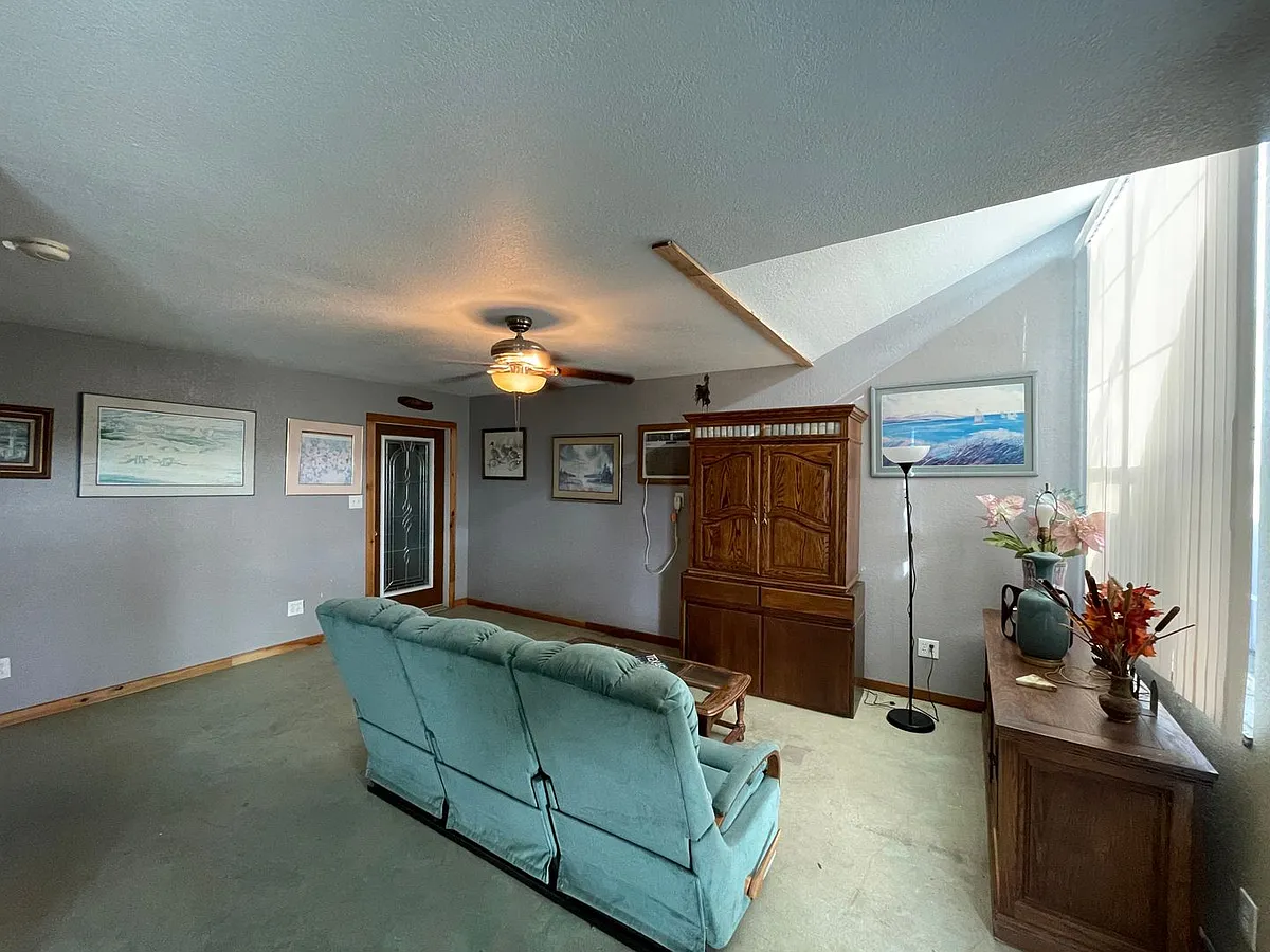 Building Photo - 410 Osage Dr