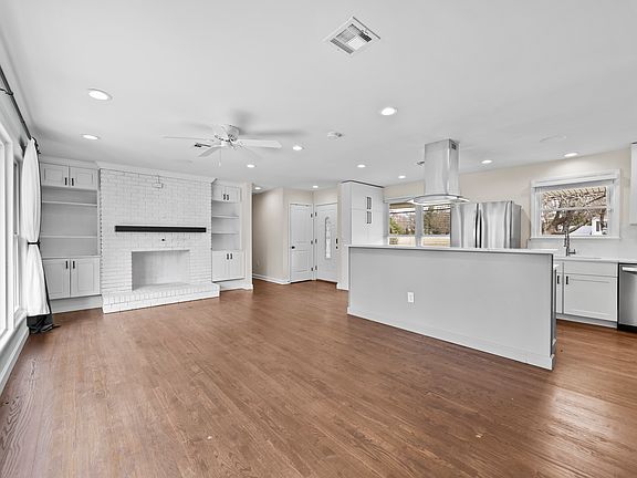 4th image of 8312 Savage Guilford Rd