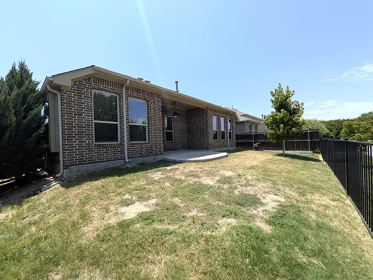 9324 Bronze Meadow Dr — Photo 31