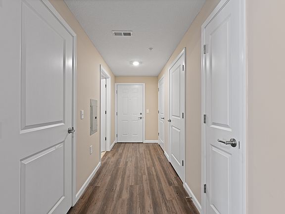 2nd image of 5302 Avery Rd #1